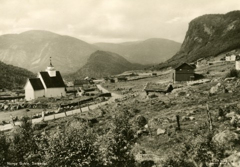 Historisk bilde over Bykle kyrkje.